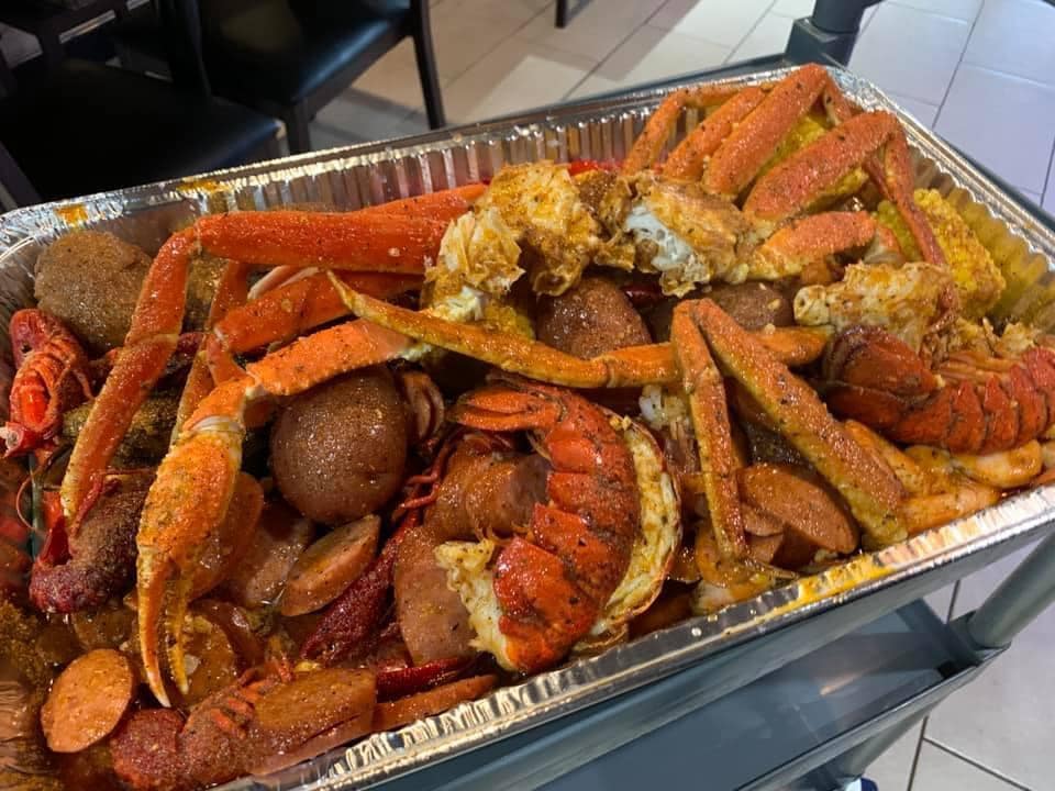 King Ocean Crab Serves Lobsters in Lansing, MI 48911